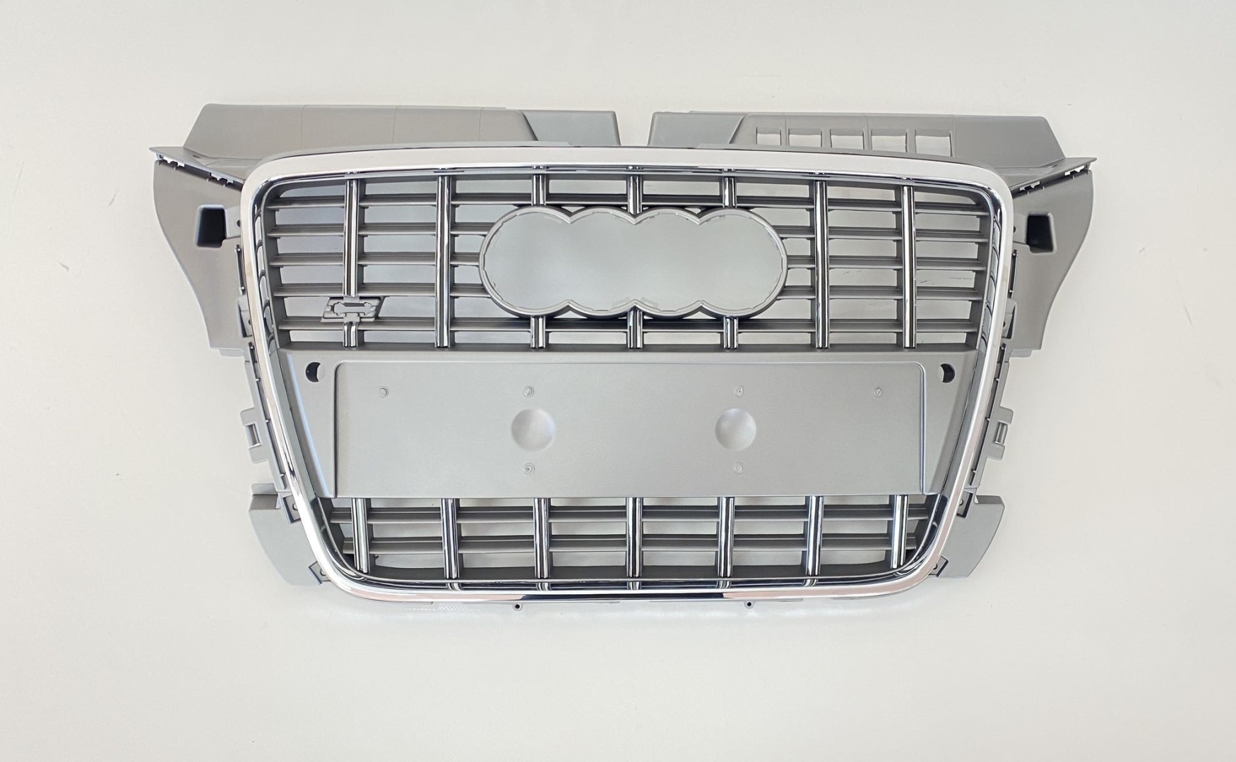  A3 2008-2012  GRILLE  S3 GREY /CHROME FRAME 