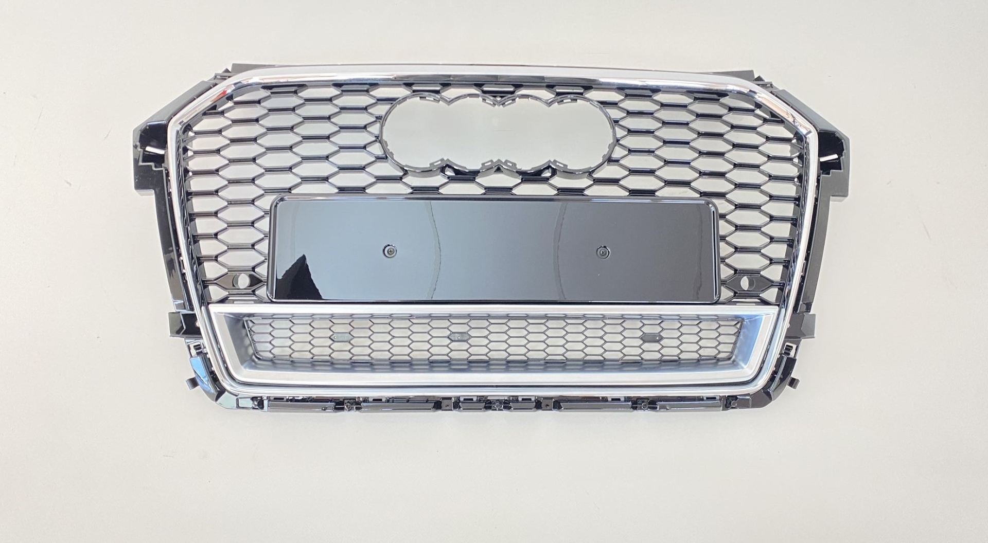  A1 2016+  RS1 GRILLE  BLACK CHROME FRAME 