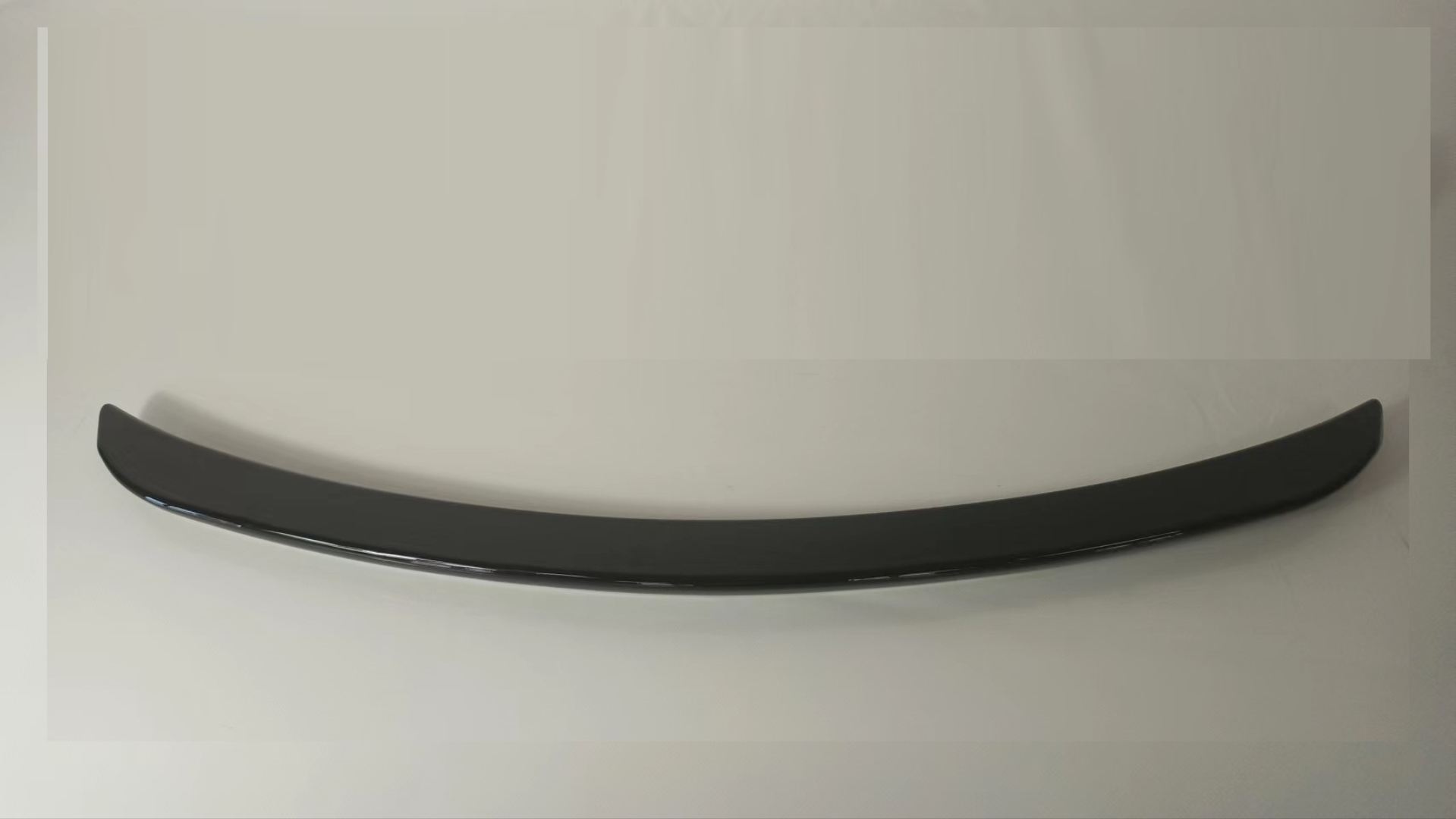 CRUZE 2009-2014 IÇIN SPOILER - PIANO BLACK 