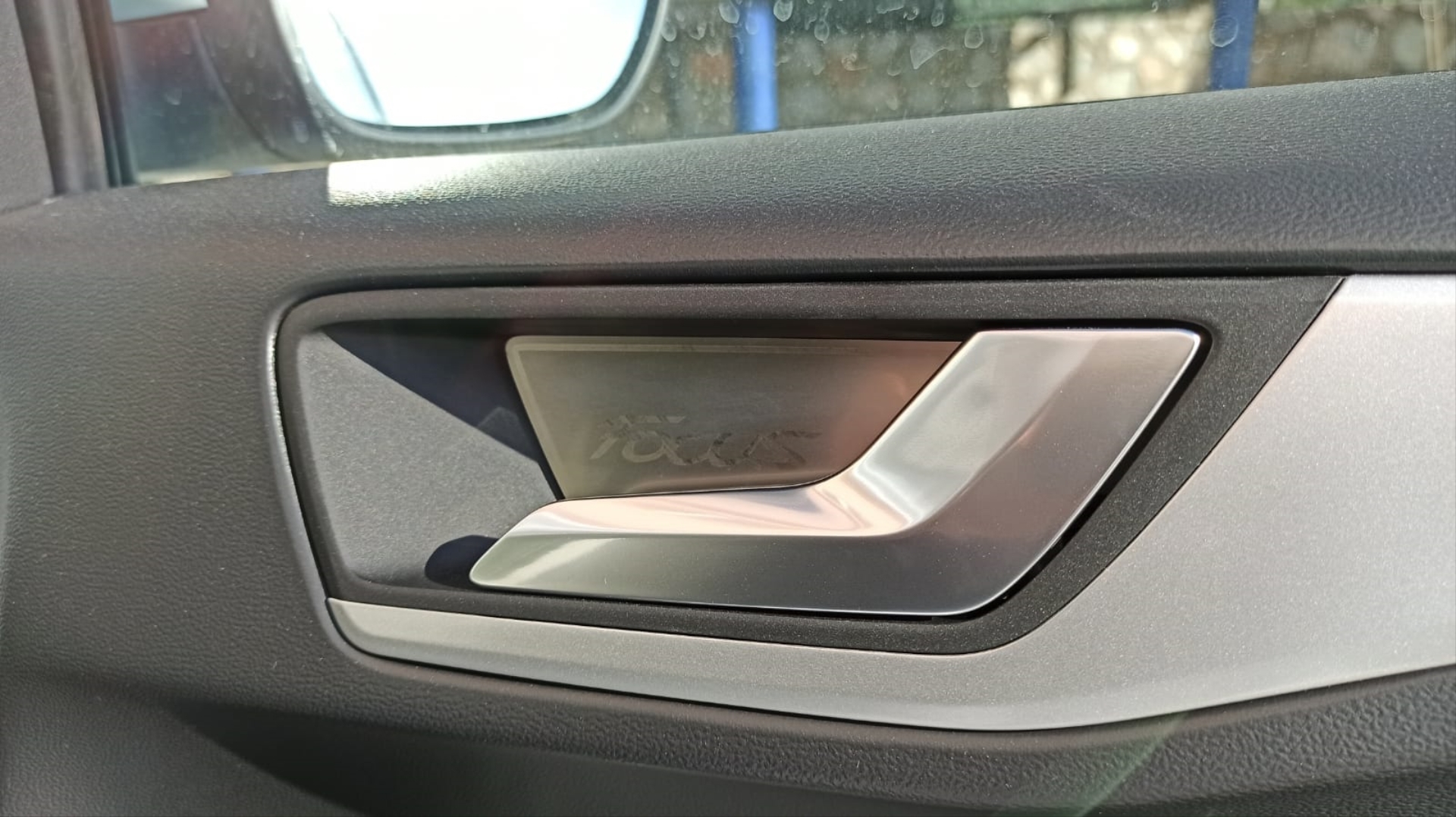 FOCUS  2019+ DOOR HANDLE  INNER HANDLE  TRIM COVER -SILVER 
