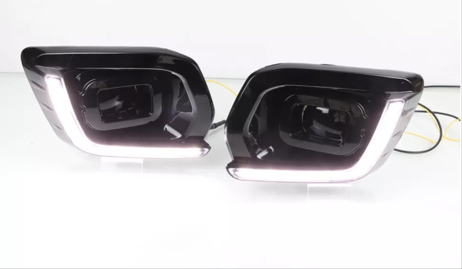  RANGER  2020+ T8 WILDTRAK FOG LAMP ( DRL ) 