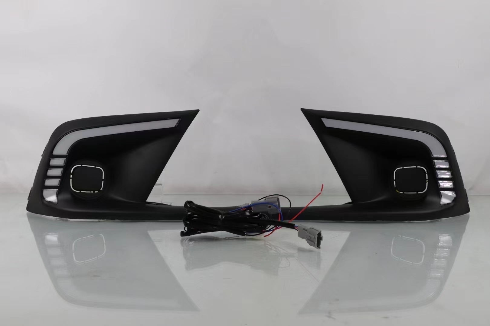  CIVIC FE1 2022  FRONT FOG LIGHT ( DRL ) - EYEBROW 