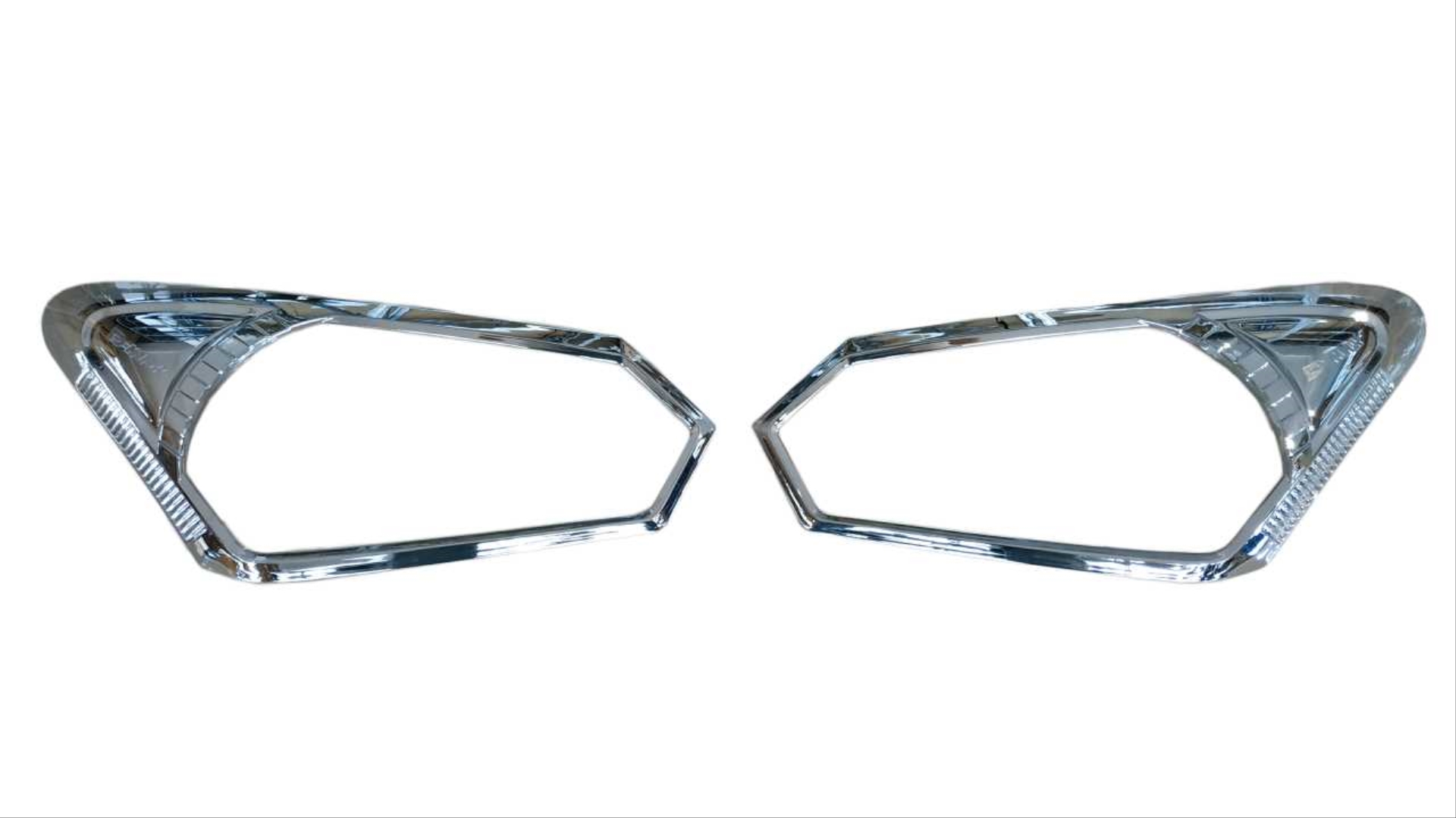  D-MAX  2018+ HEADLIGHT FRAME   TRIM COVER CHROME 