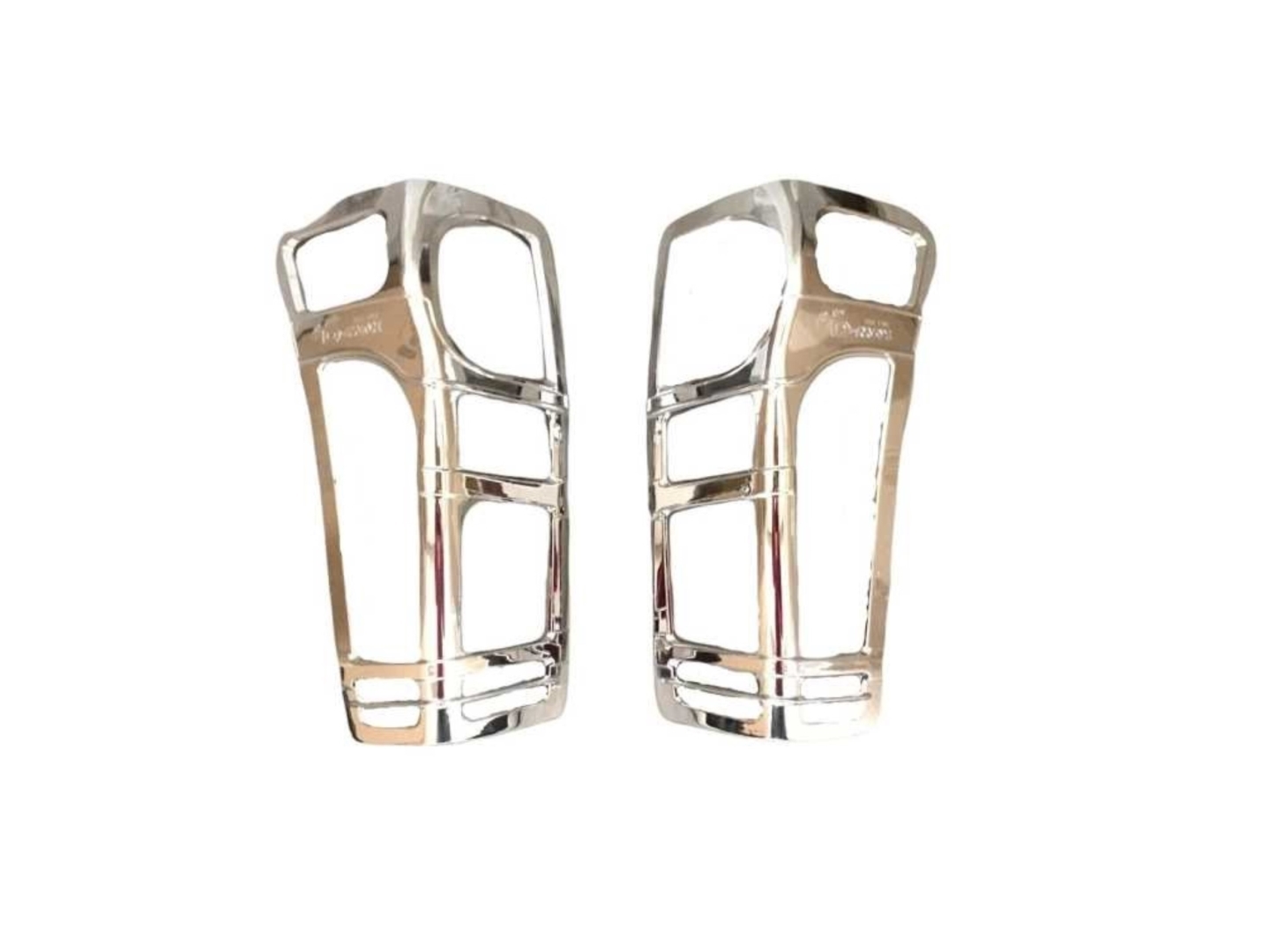  D-MAX  2012-2017 TAILLIGHT  FRAME  - CHROME 