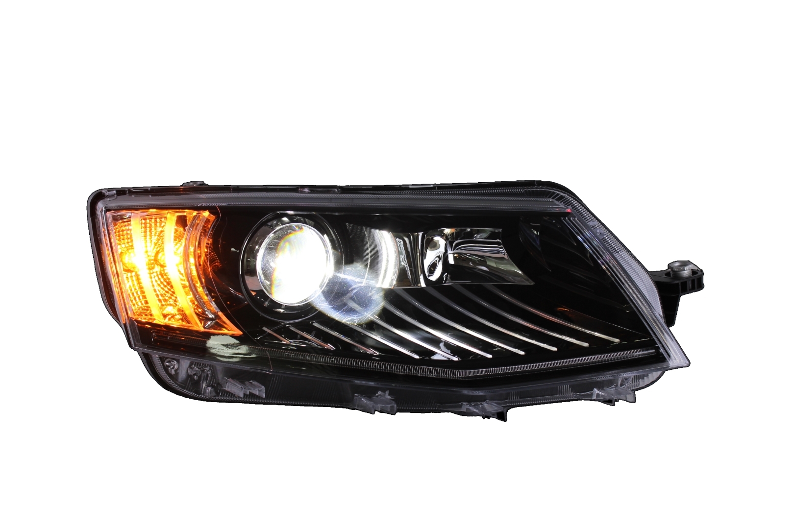 OCTAVIA 13-17 HEADLIGHT (FOR HALOGEN TYPE CAR)
