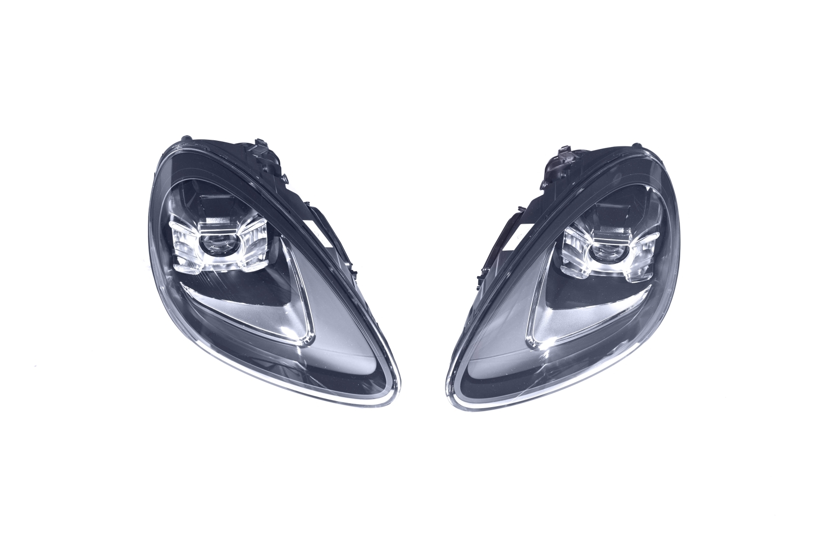  CAYENNE 2011-2014  FACELIFT LED HEADLIGHT  (2018+ LOOKING ) 